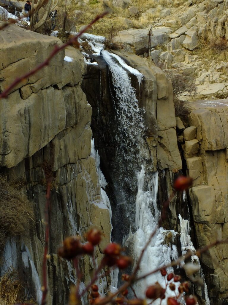 The waterfall in the Ganjnameh valley.