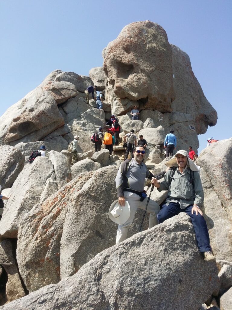 The peak of Alvand.