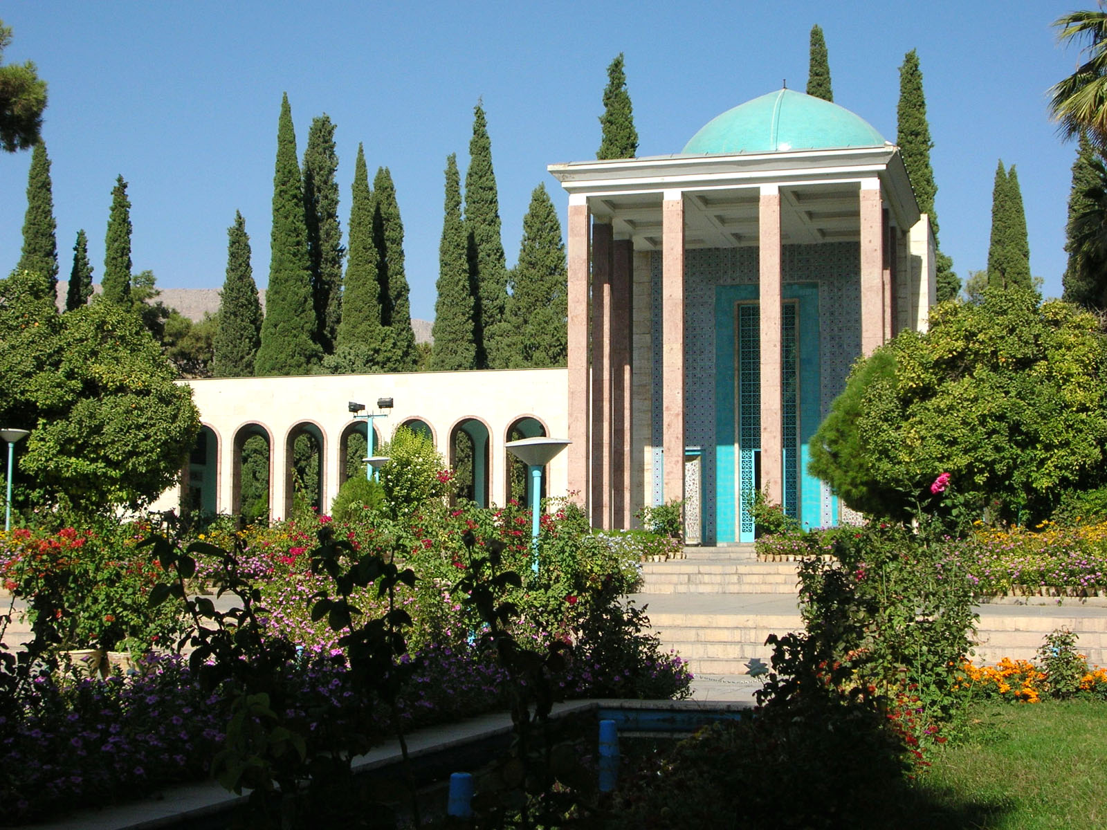 The tomb of Saadi in Shiraz.